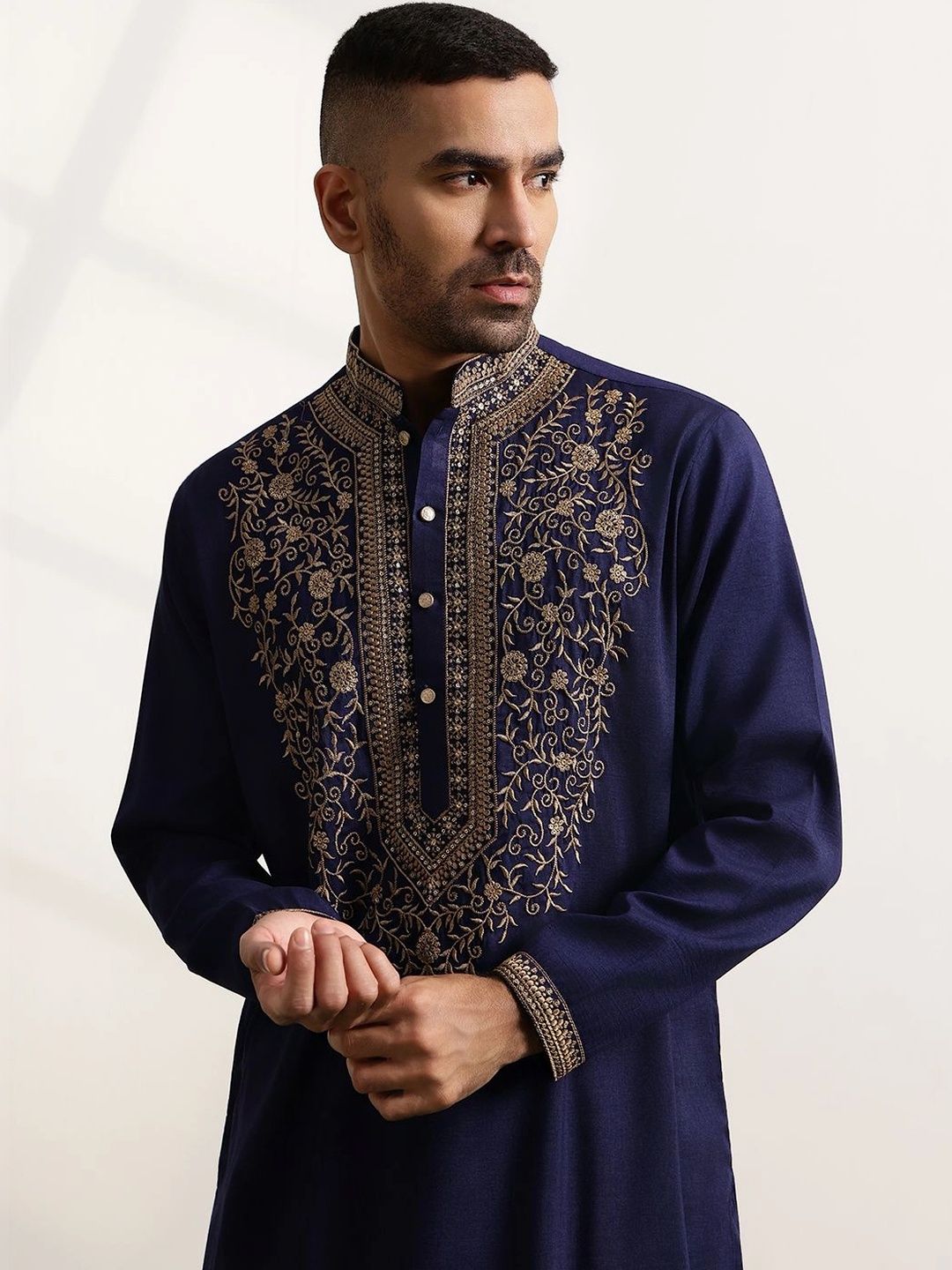 Anouk Men Ethnic Motifs Embroidered Thread Work Grandeur & Majestic Artwork Kurta