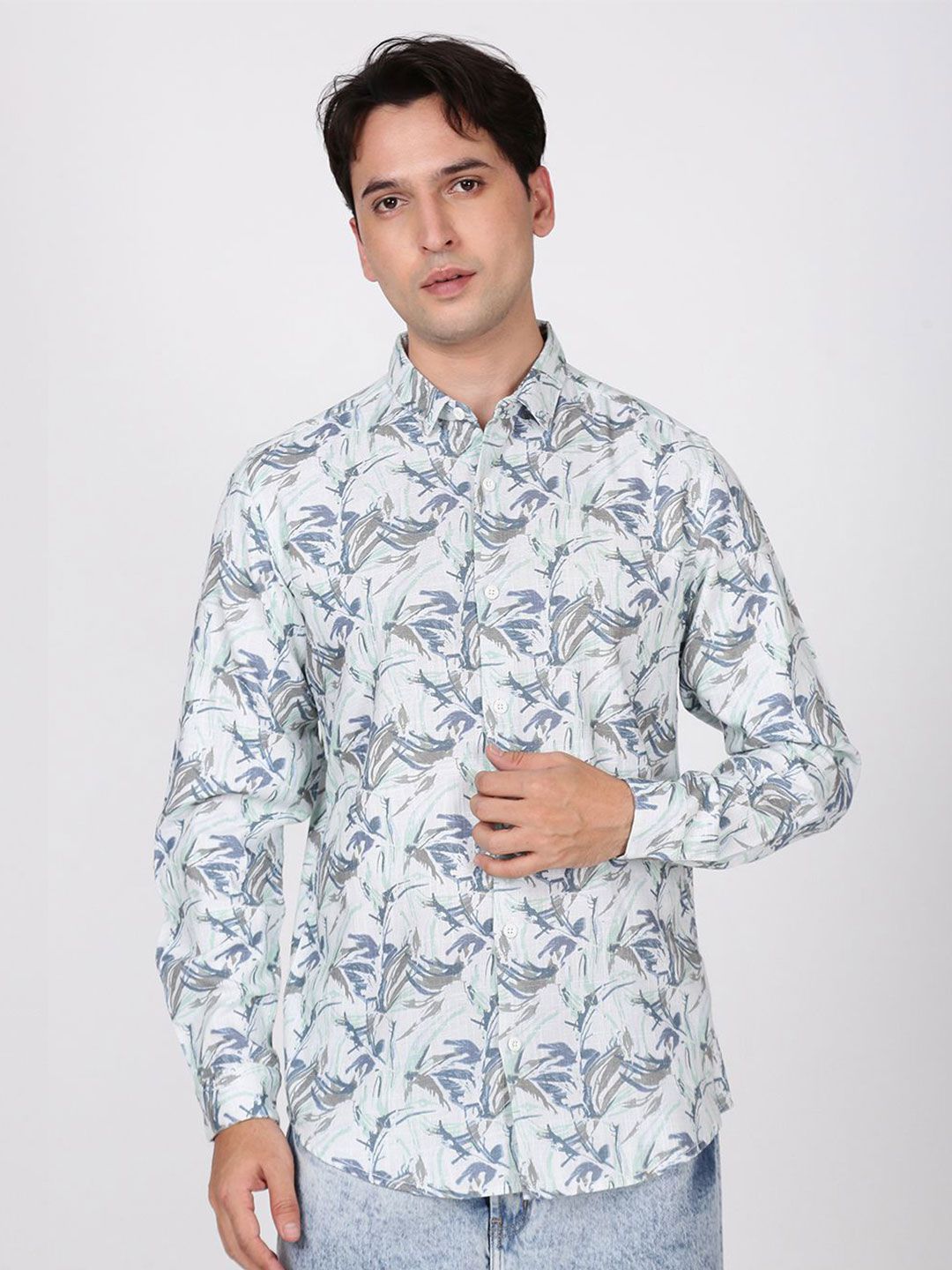 Bene Kleed Men Slim Fit Floral Printed Slub Texture Casual Shirt