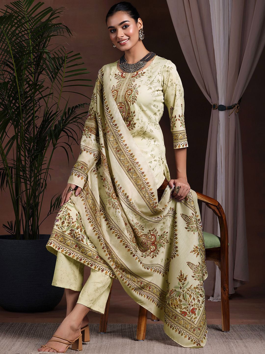 Libas Floral Printed Round Neck Straight Kurta With Trousers & Dupatta
