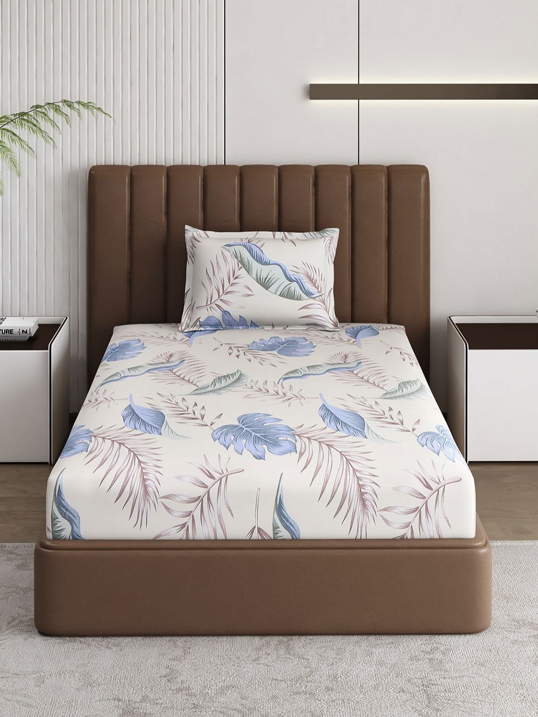 Monte Carlo Putih & Biru Pixel Ethnic Printed 120 TC Single Bedsheet Set 1.52 m x 2.30 m