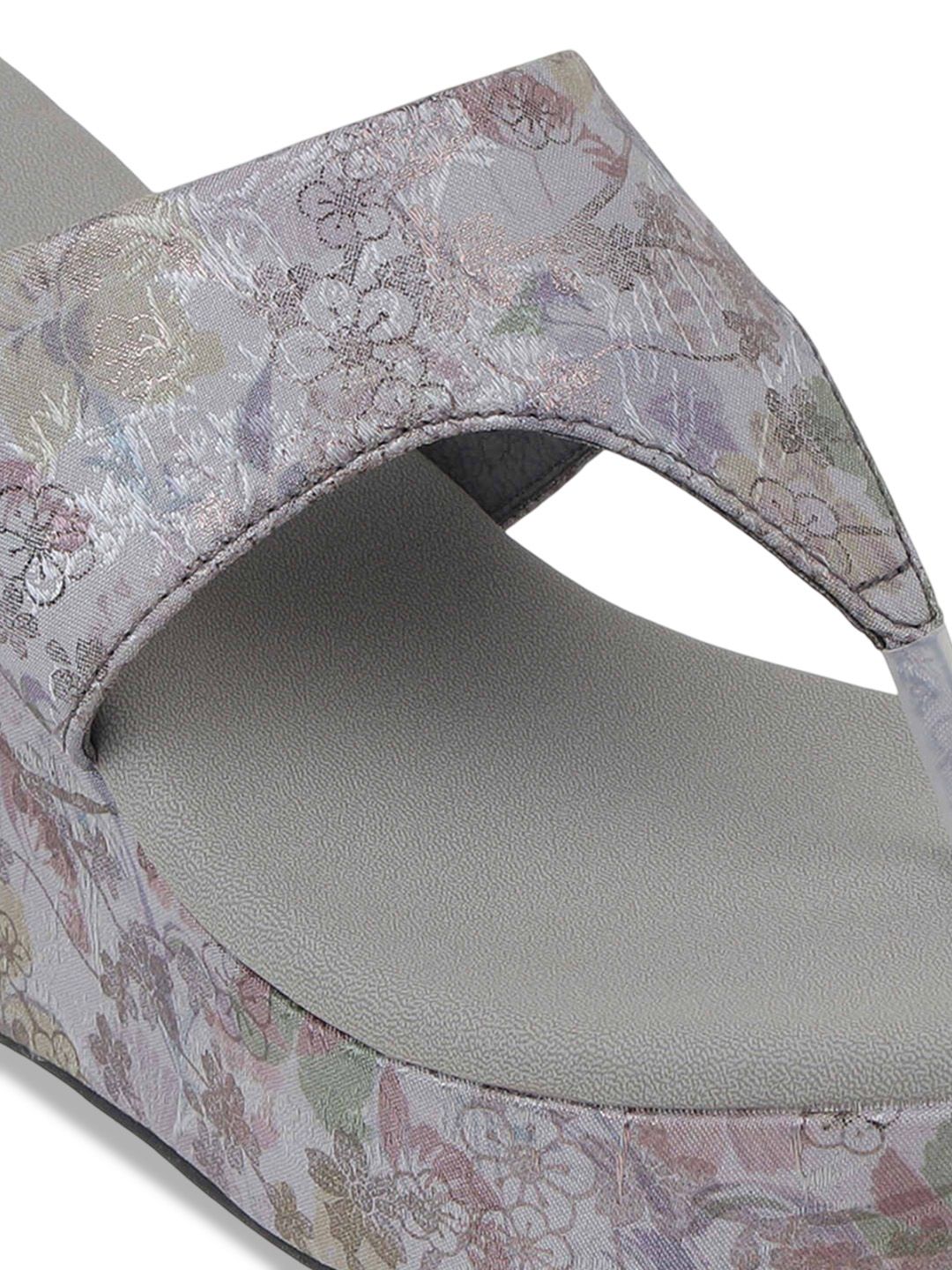 Mochi Printed Wedge Sandals