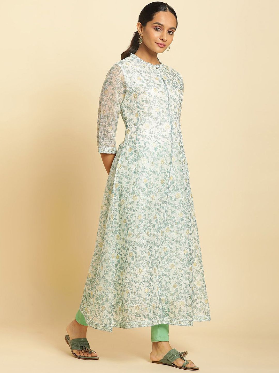 W Floral Printed Mandarin Collar A-Line Kurta