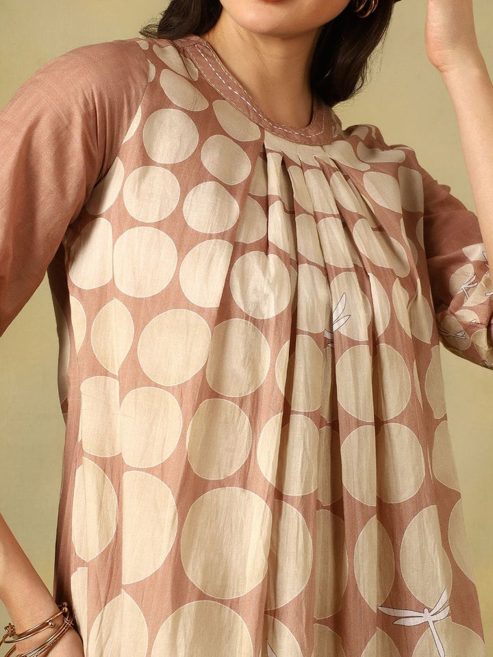 Mamicha Women Printed Pleated Pure Cotton Kurta with Seluar