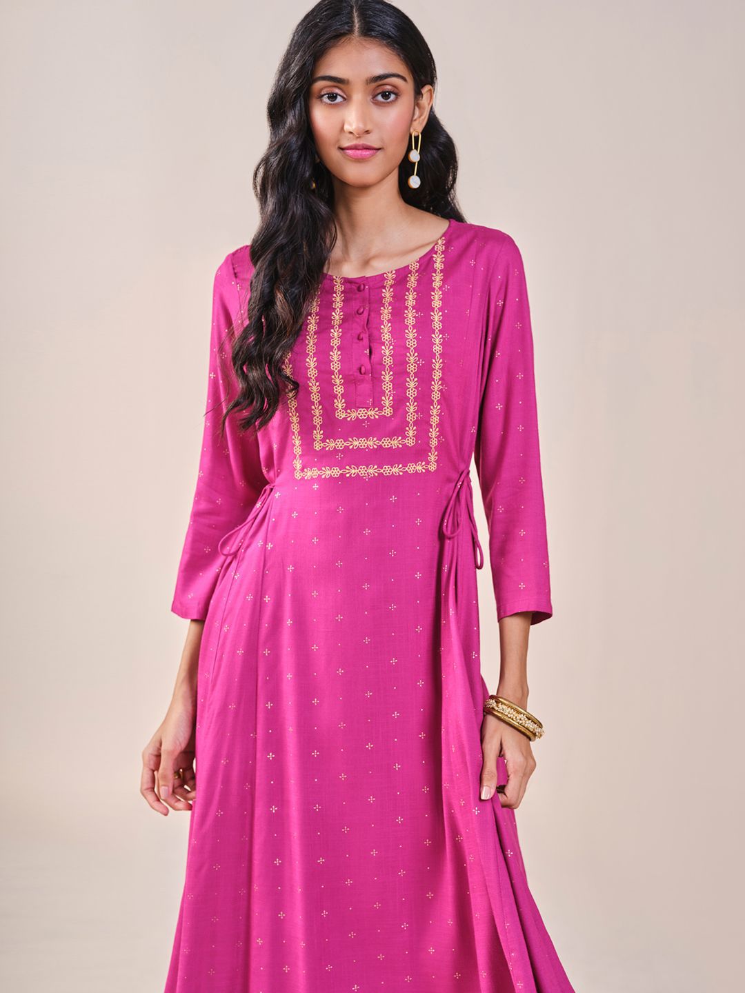 Global Desi Floral Printed Round Neck A-Line Kurta