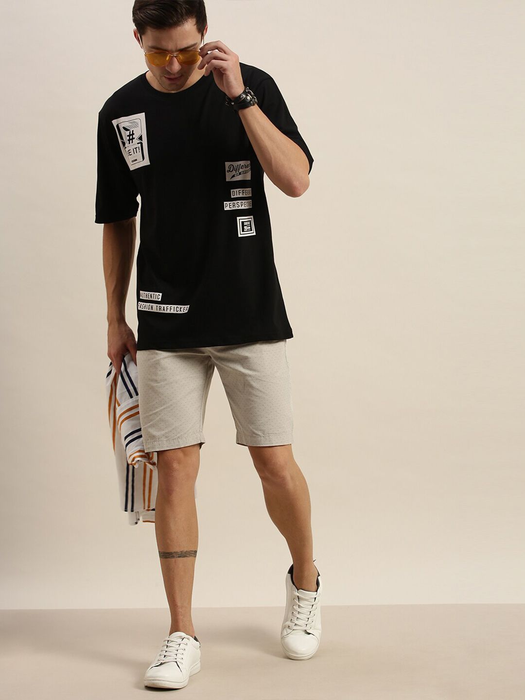 Difference of Opinion Men Black Printed Loose Fit T-shirt