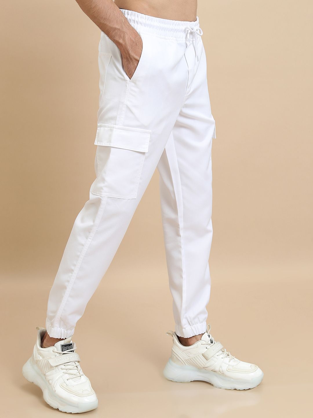 HIGHLANDER Men Mid-Rise Cargo Jogger Style Trousers