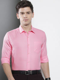 The Indian Garage Co. X Luxe Men Solid Slim Fit Opaque Formal Shirt
