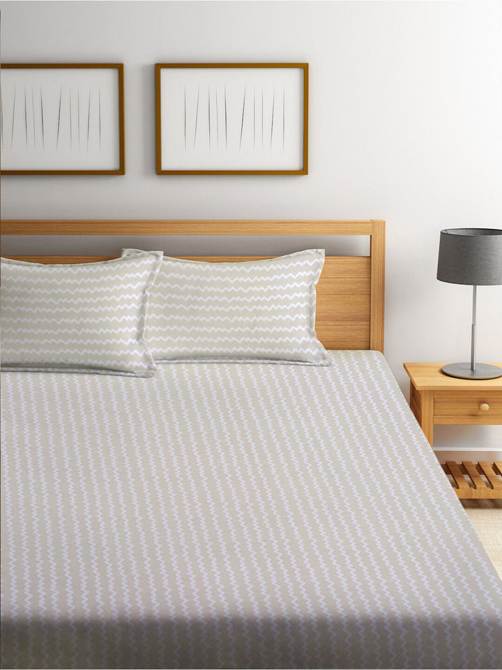 KLOTTHE Beige Abstract-Printed 300TC Double King Bedsheet with 2 Pillow Covers