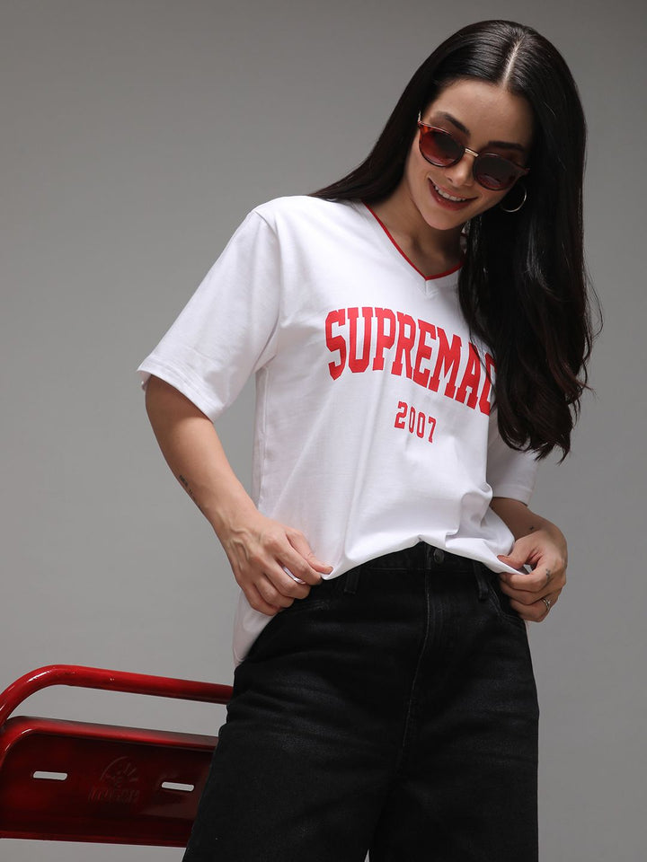Dillinger Women Lengan Pendek besar V-Neck Printed Tshirt
