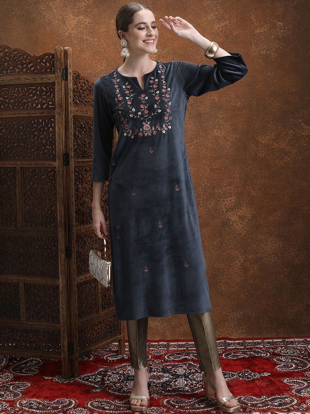 Vishudh Navy Blue Floral Embroidered Straight Kurta