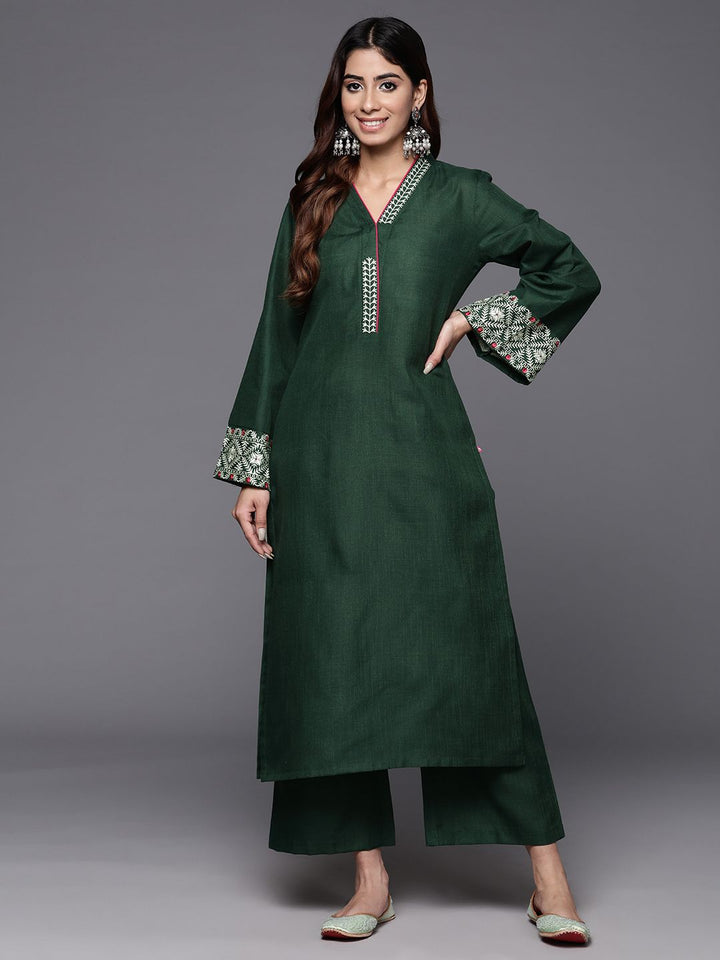 Varanga Embroidered Thread Work Kurta with Trousers