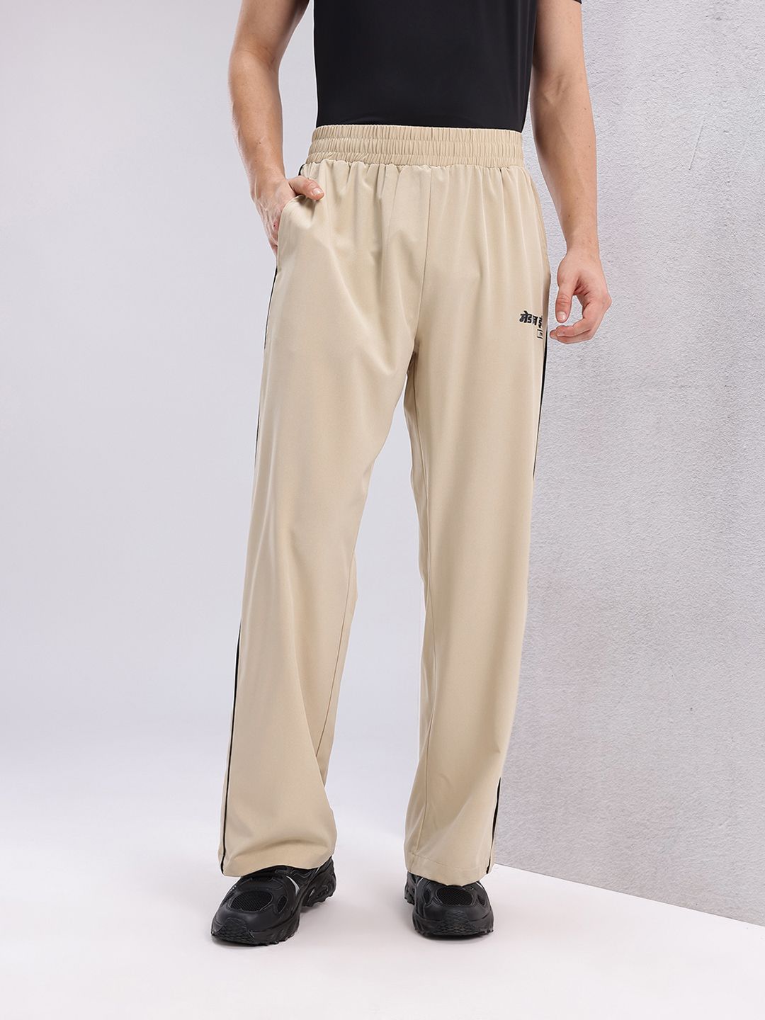 HRX by Hrithik Roshan Men Regular Fit Lifestyle Track Pants