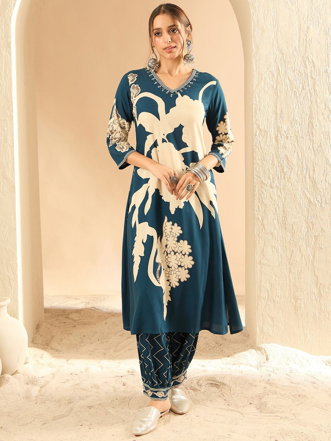 Indo Era Women Floral Printed Regular Sequinned Kurta with Salwar