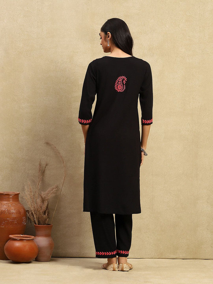House of Chikankari Women Black Rayon Chikankari Embroidered Kurta Set