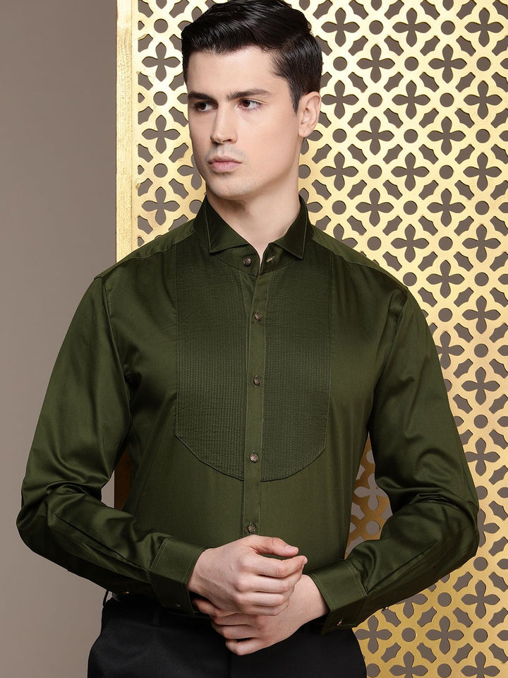 House of Pataudi Pure Cotton Pleated Wingtip Collar Party Shirt