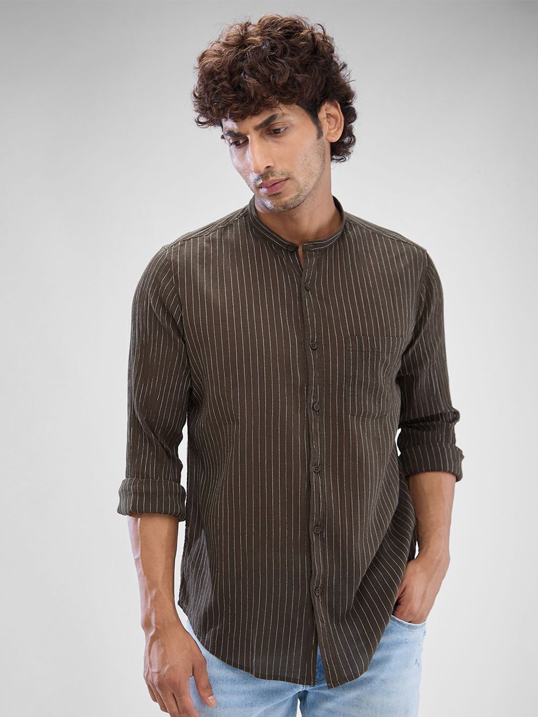 SPYKAR Men Slim Fit Opaque Striped Mandarin Collar Casual Shirt