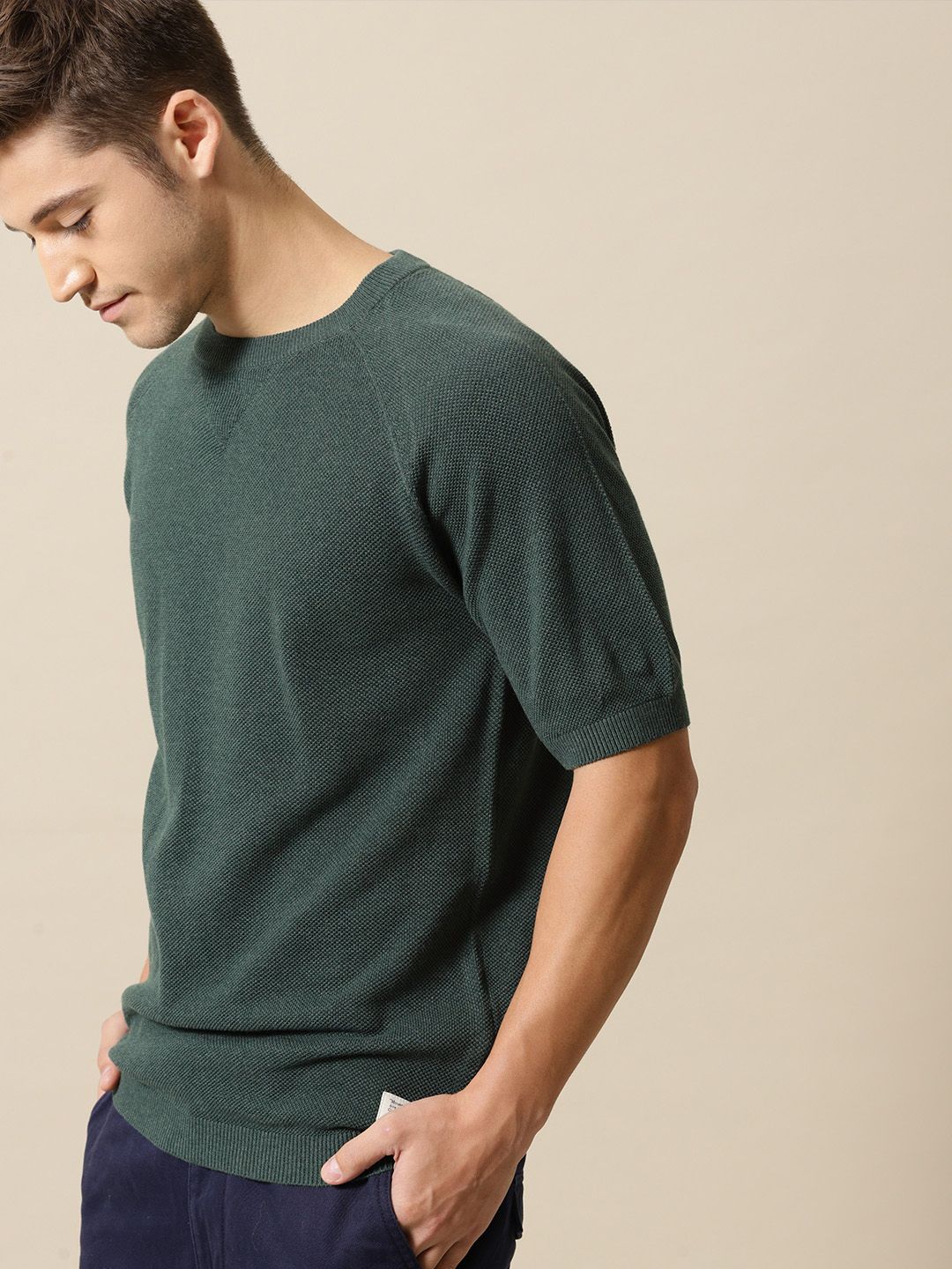 Mr Bowerbird Men Green Solid Tailored Fit Round Neck Sweater Pure Cotton T-shirt