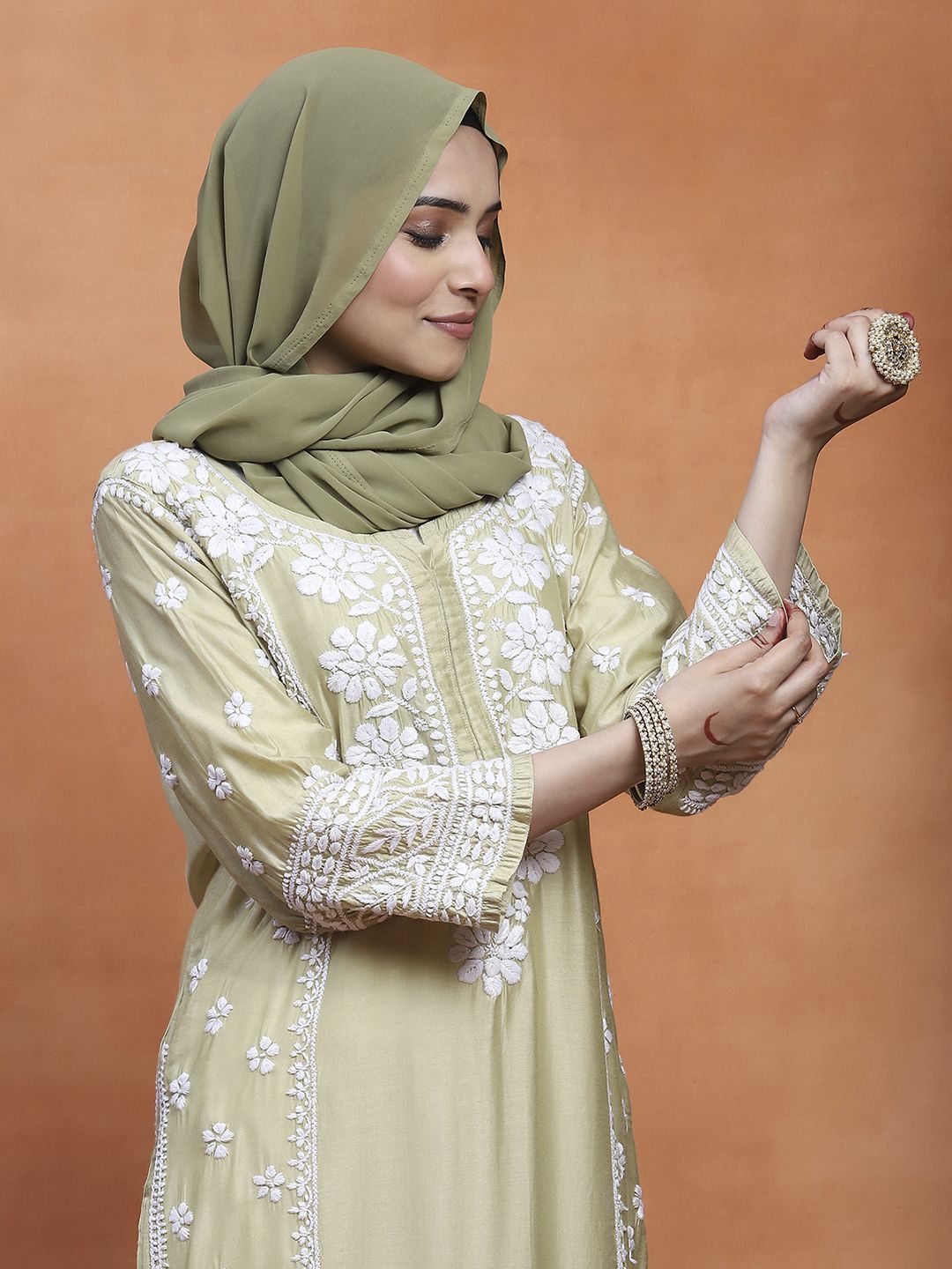 Rumah Wanita Chikankari Kurta Bersulam Chanderi Chikankari Hijau Muda