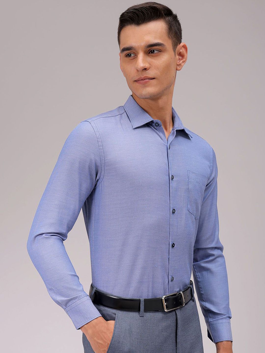 The Indian Garage Co. X Luxe Men Cutaway Collar Solid Slim Fit Formal Shirt