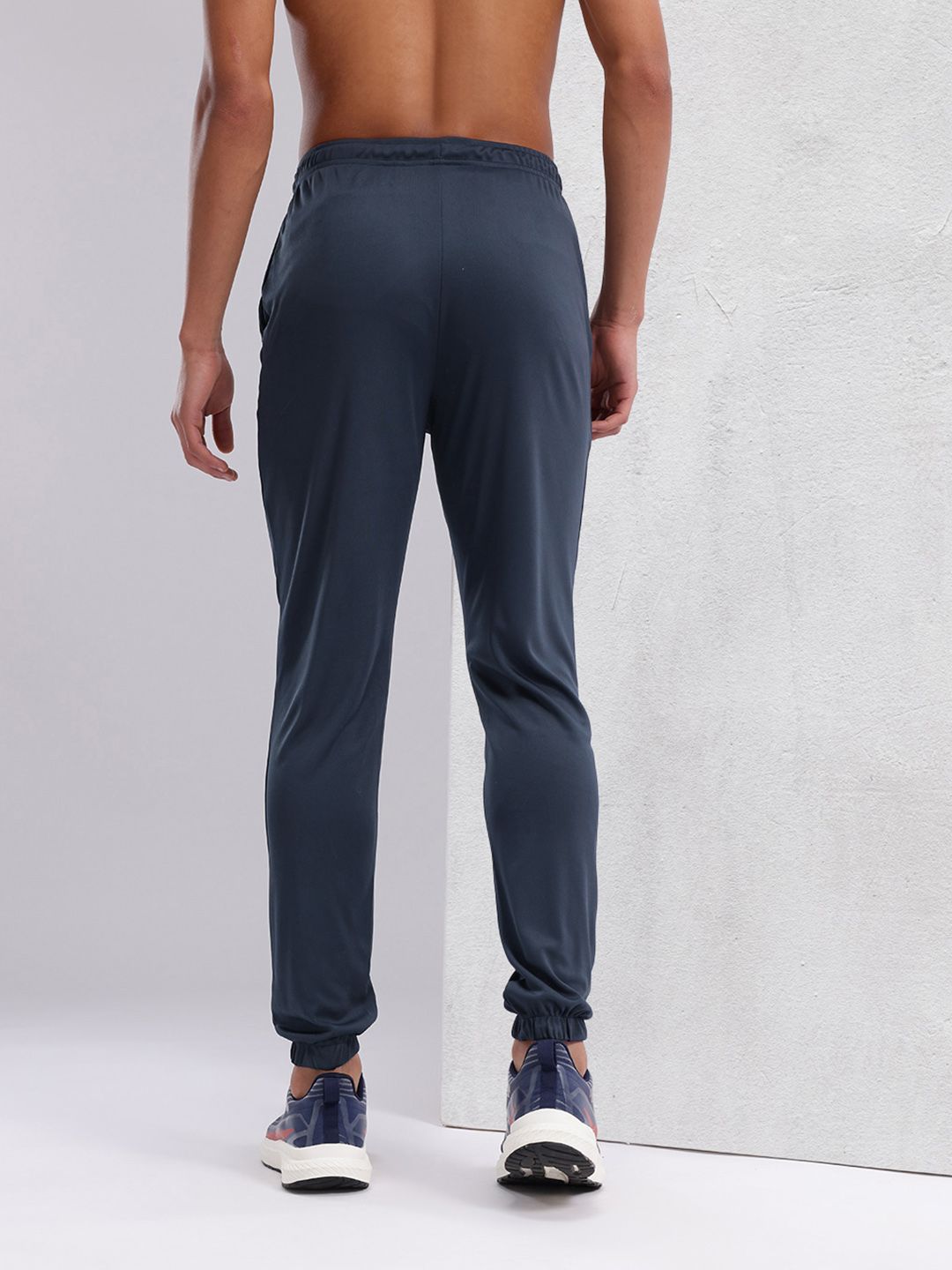 HRX by Hrithik Roshan Men Rapid-Dry Training Joggers With Reflective Detail