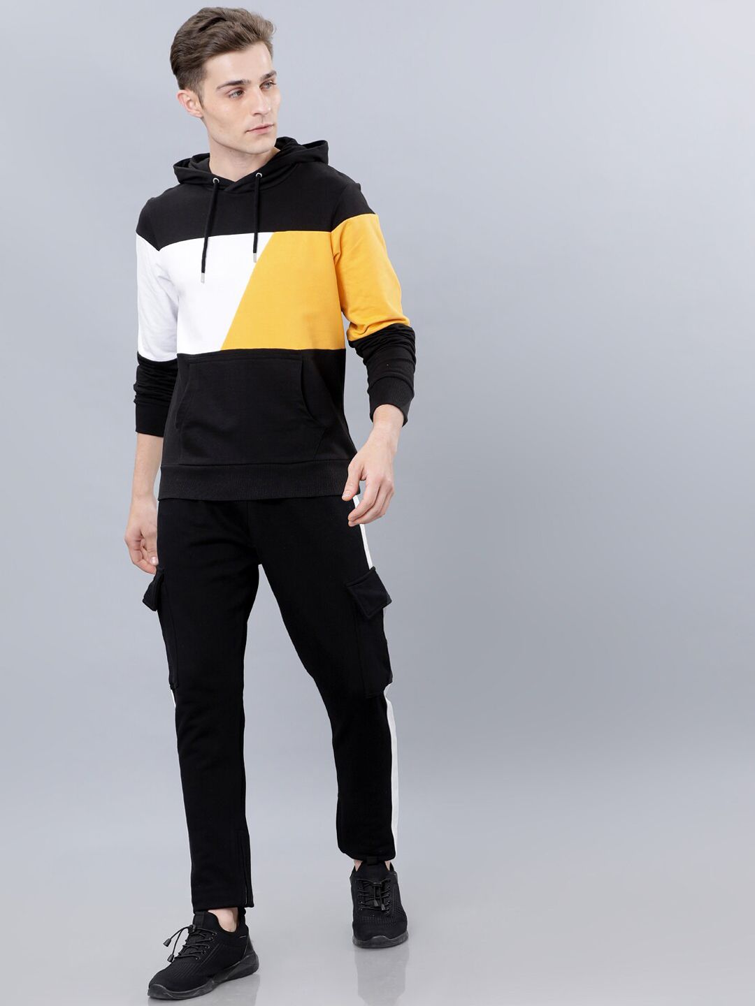 HIGHLANDER Men Black & Yellow Colourblocked Hooded Sweatshirt