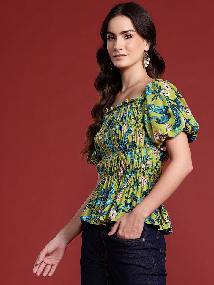 all about you Floral Print Smocked Top