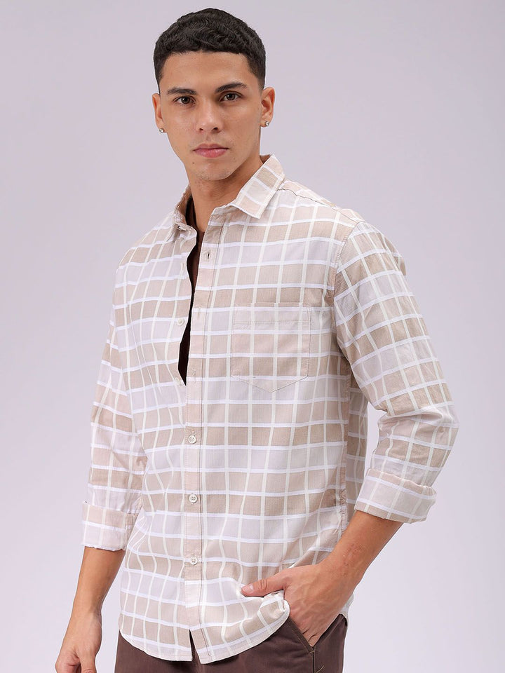 The Indian Garage Co Men Cutaway Collar Checked Cotton Slim Fit Casual Shirt