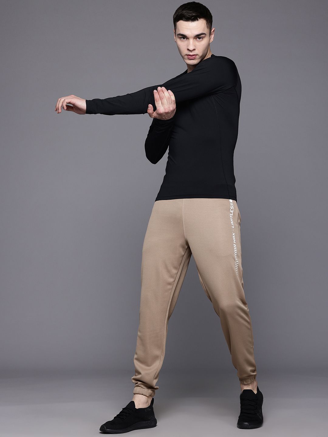 HRX by Hrithik Roshan Men Typography Printed Regular Fit Rapid-Dry Training Joggers