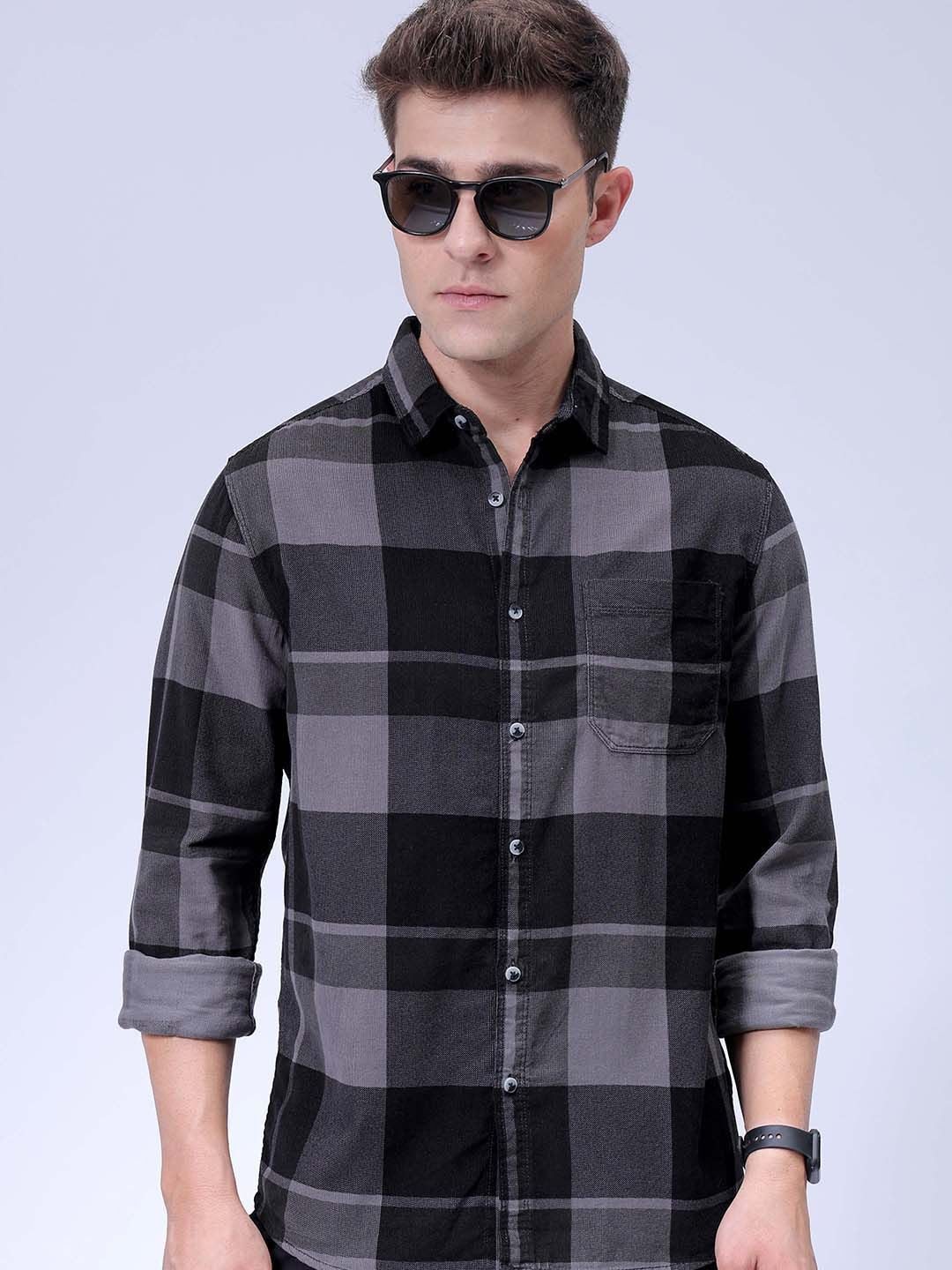 The Indian Garage Co Men Spread Collar Checked Casual Shirt