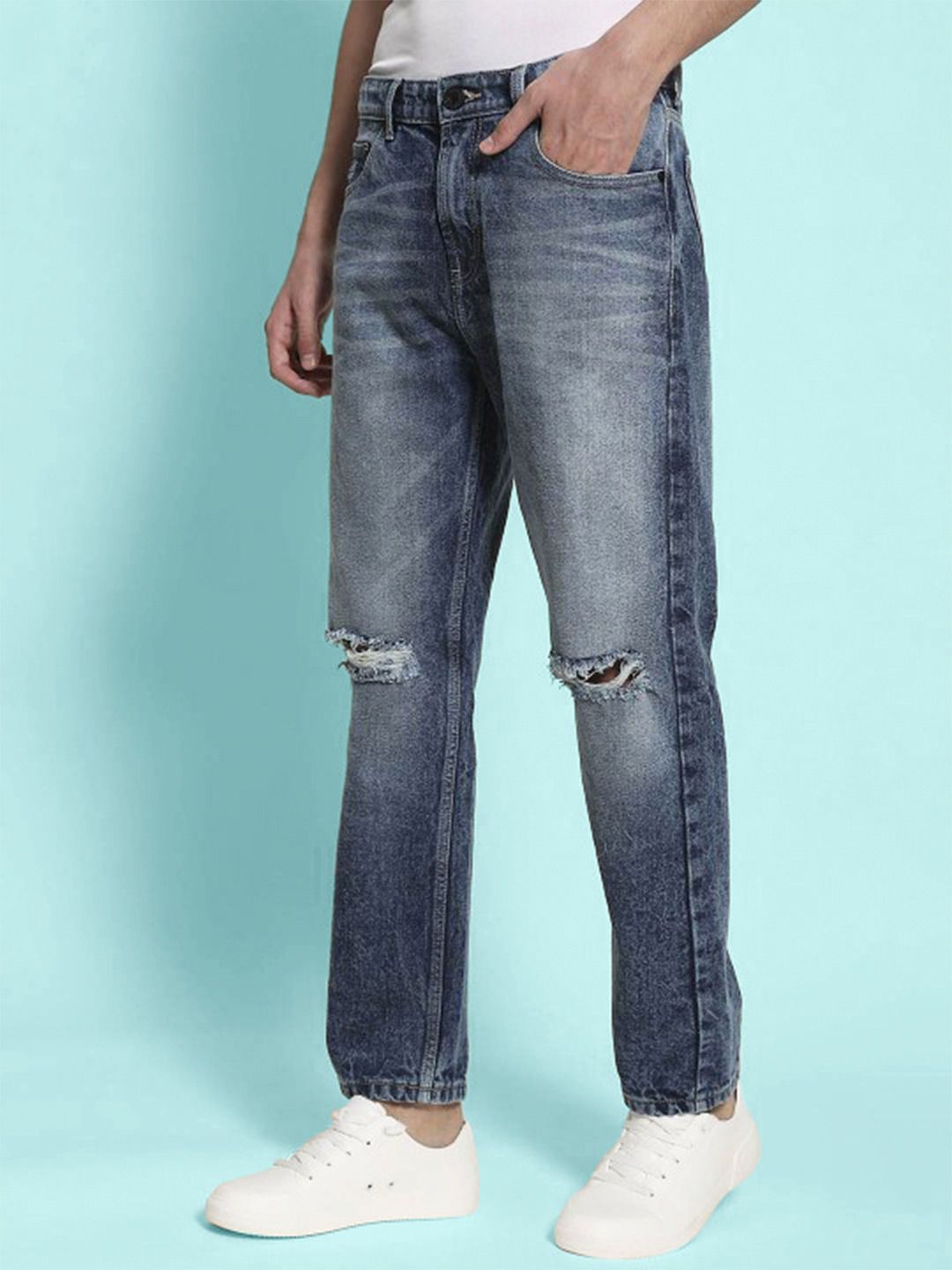 Bene Kleed Men Relaxed Fit Slash Knee Heavy Fade Jeans