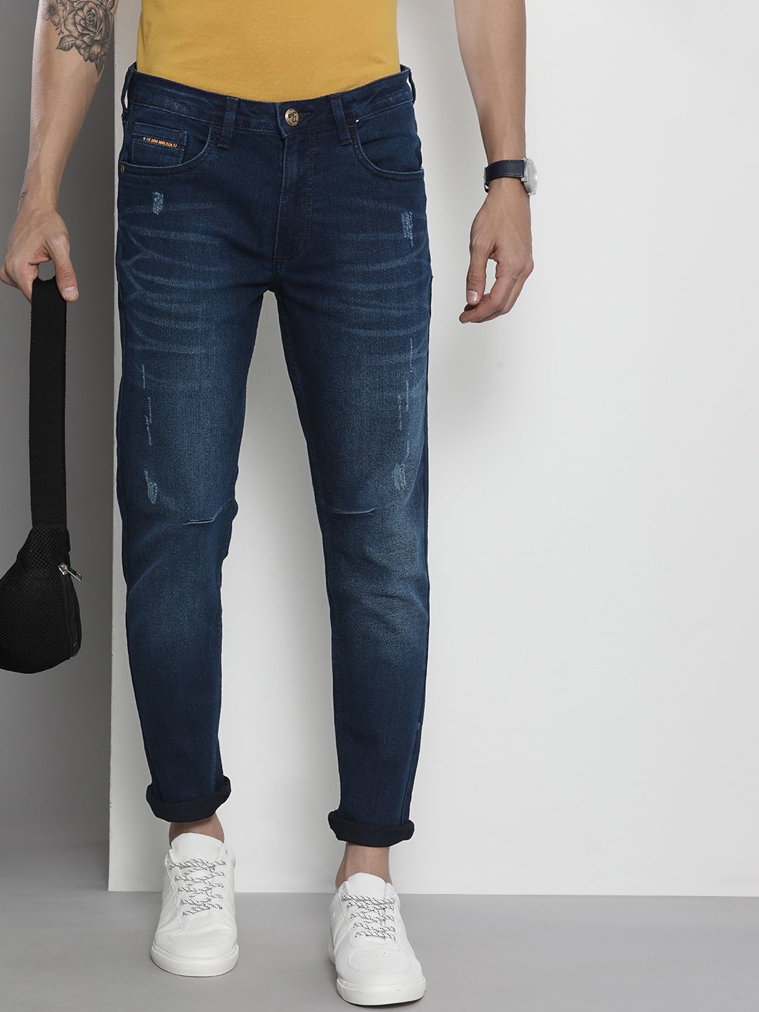 The Indian Garage Co Men Carrot Fit Low Distress Light Fade Stretchable Jeans