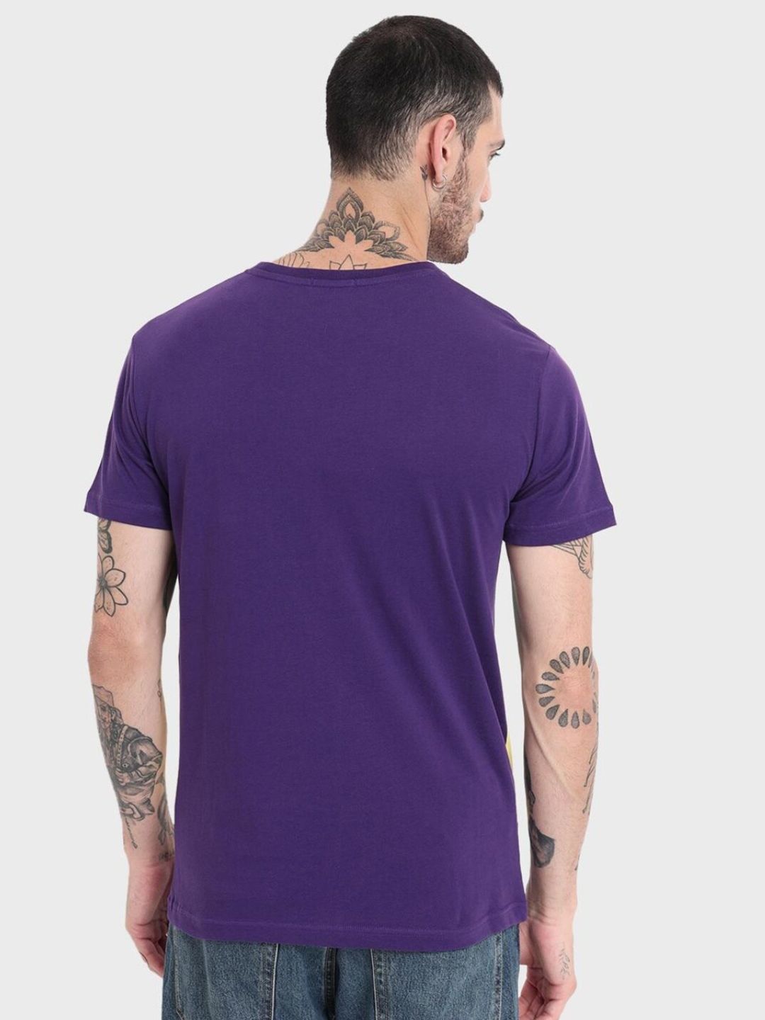 Bewakoof Men Colourblocked T-shirt