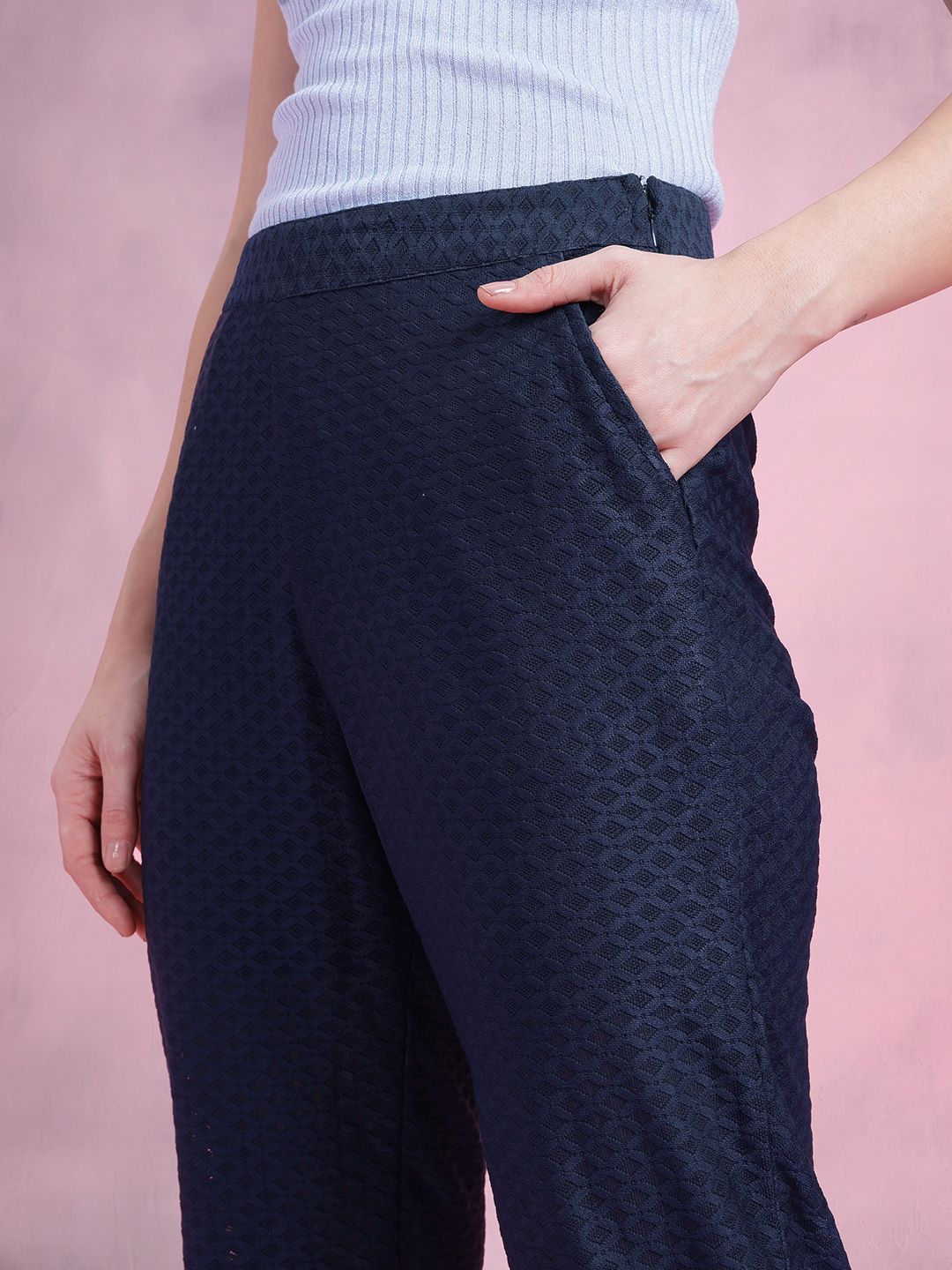 DressBerry Women Textured Pleated Trousers