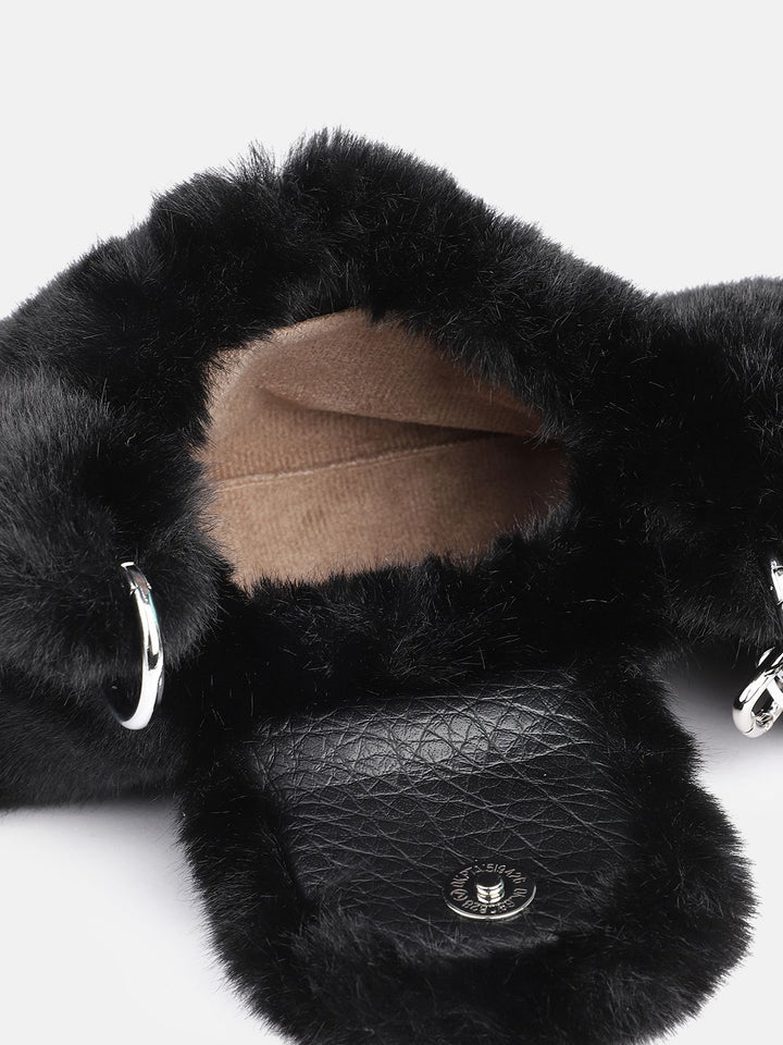 DressBerry Structured Shoulder Bag With Fur