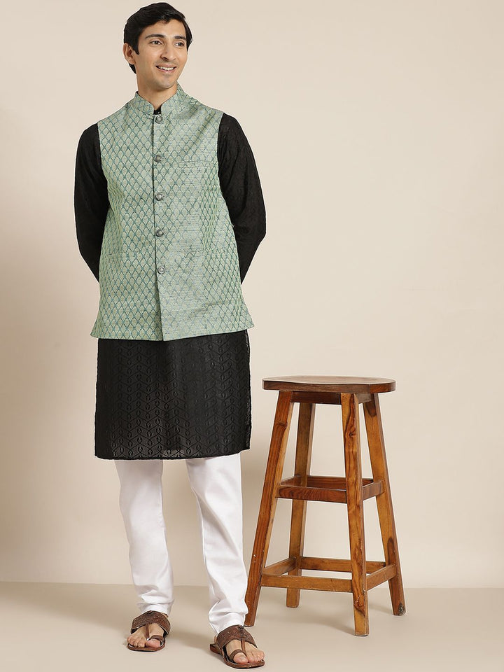 SOJANYA Lelaki Black Chikankari Pure Cotton Kurta with Churidar & Nehrujacket