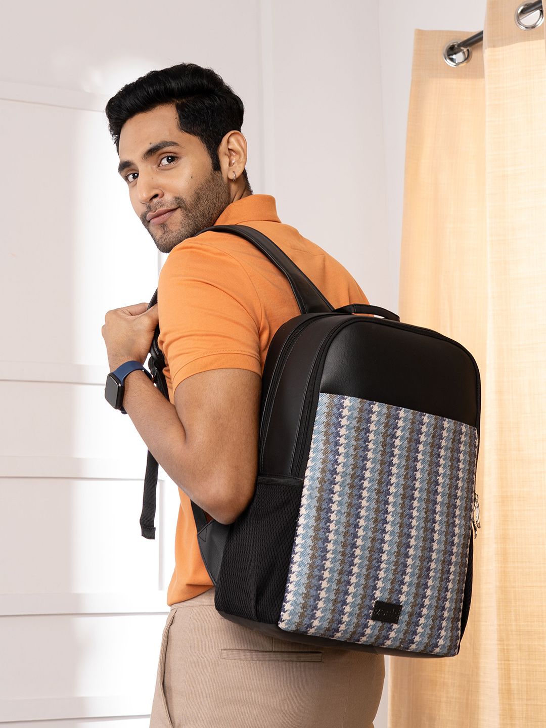 Zouk Men Backpack Rintangan Air Bercetak Geometri Sehingga 16 Inci