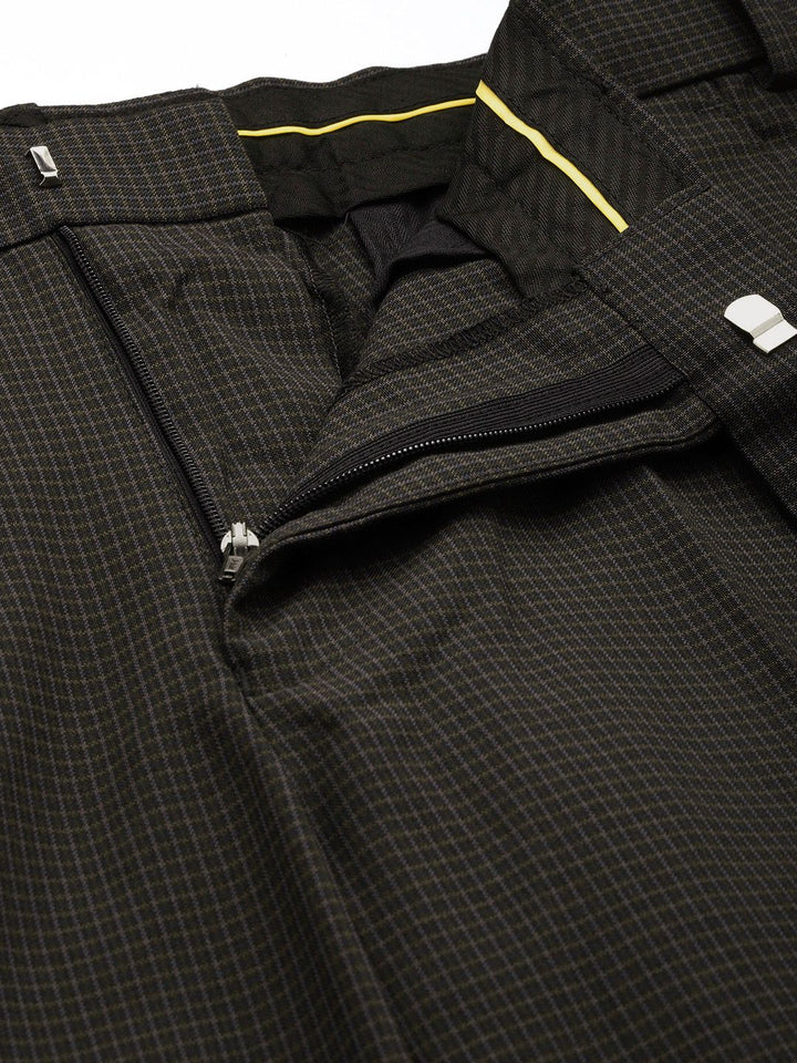 Park Avenue Men Checked Formal Trousers