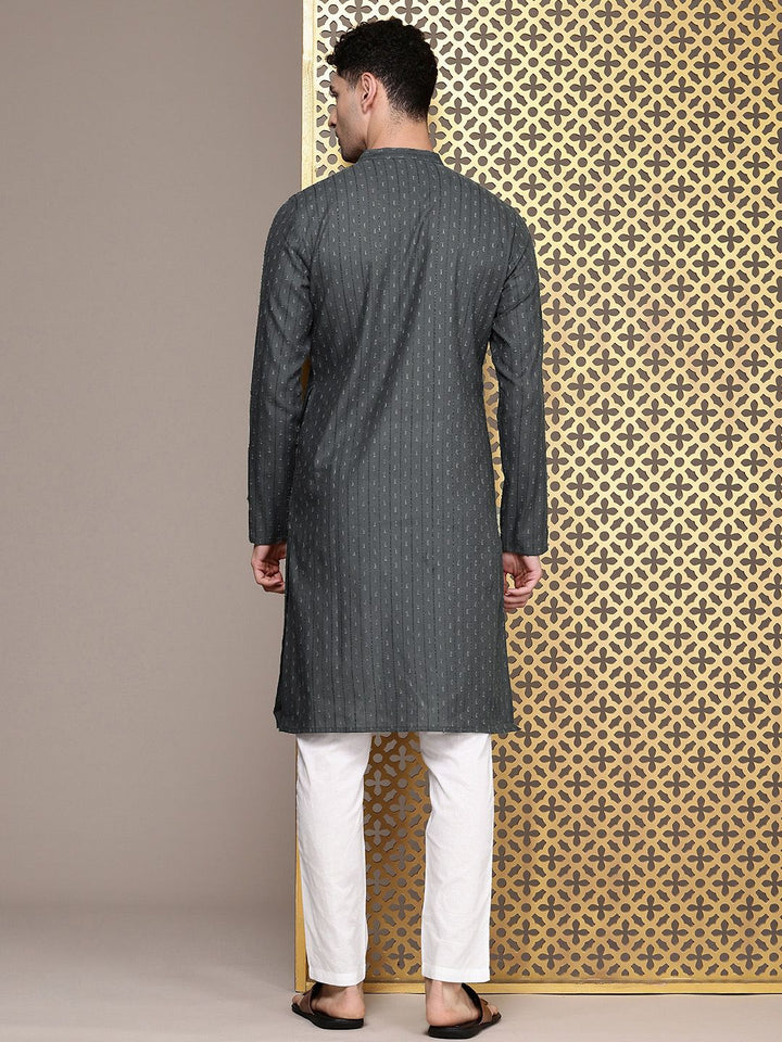 House of Pataudi Men Dobby Regular Jashn Kurta with Trousers