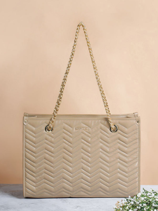 Berrylush Structured Handheld Bag with Quilted
