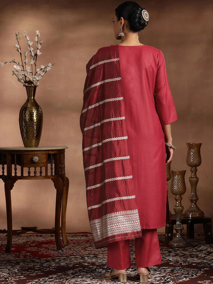 Libas Round Neck Pleated Straight Kurta with Trousers & Dupatta