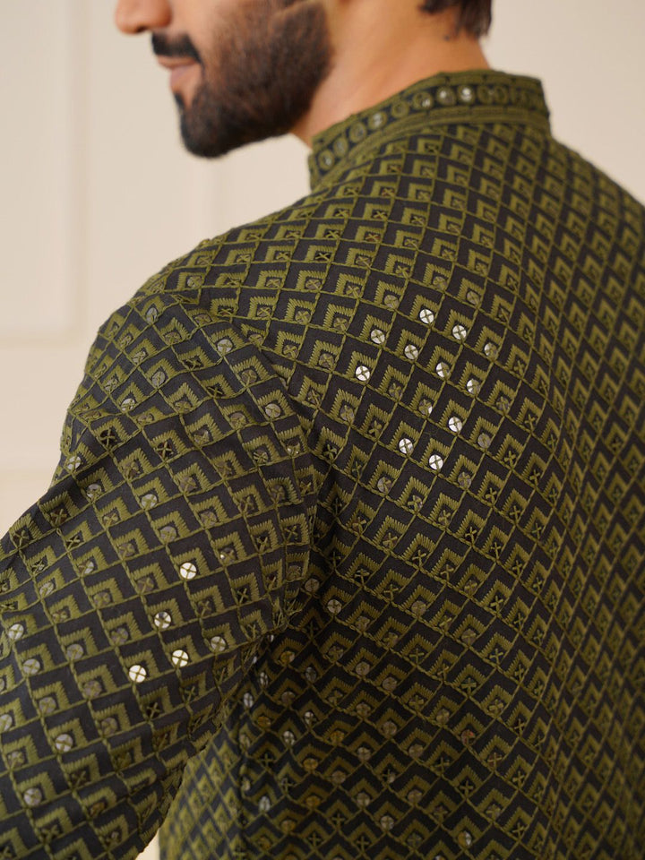 Jompers Geometric Embroidered Pure Cotton Strigth Kurtas