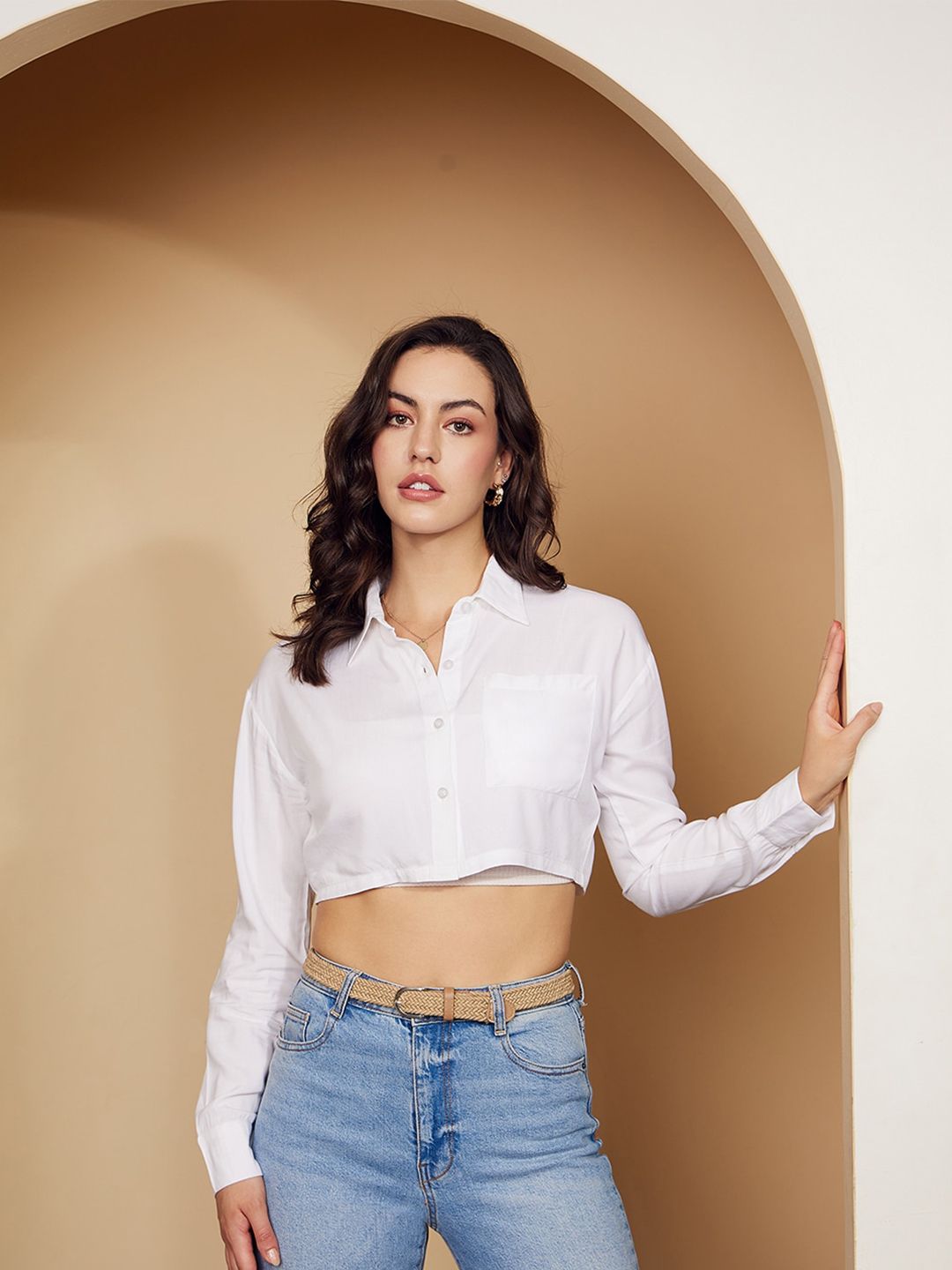 Berrylush White Spread Collar Casual Crop Shirt