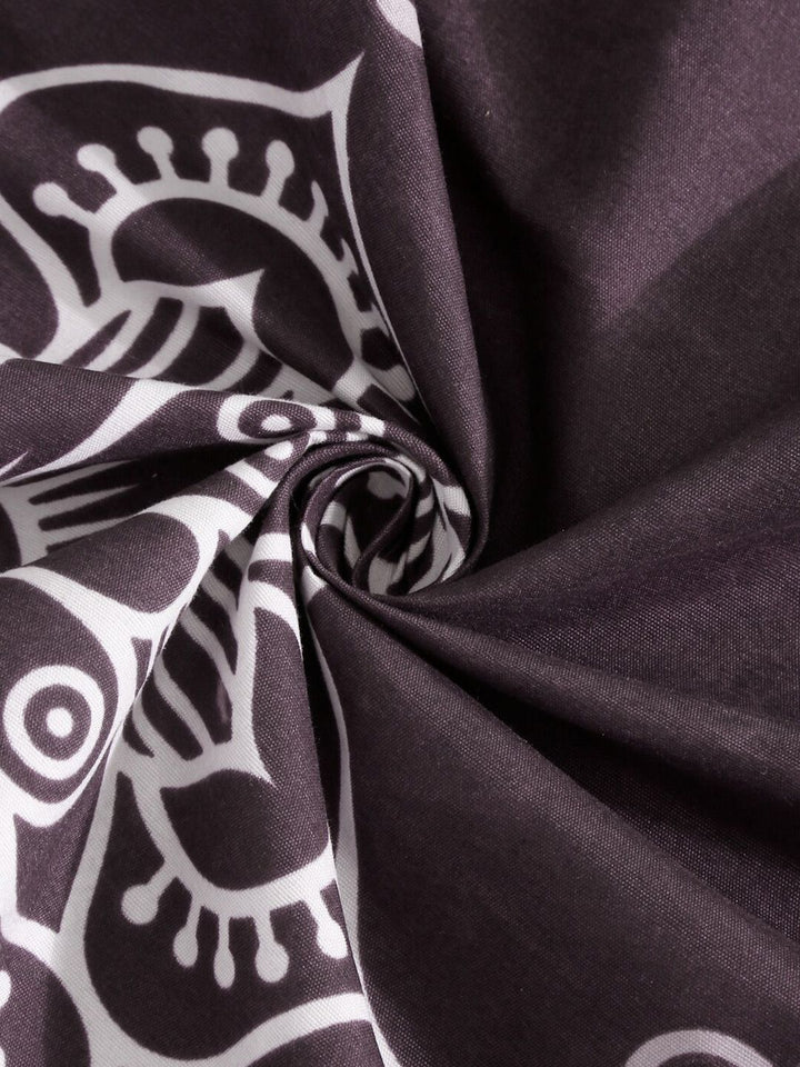 KLOTTHE Black Ethnic Motifs Printed 300TC Fitted Double King Bedsheet With 4 Pillow Cover