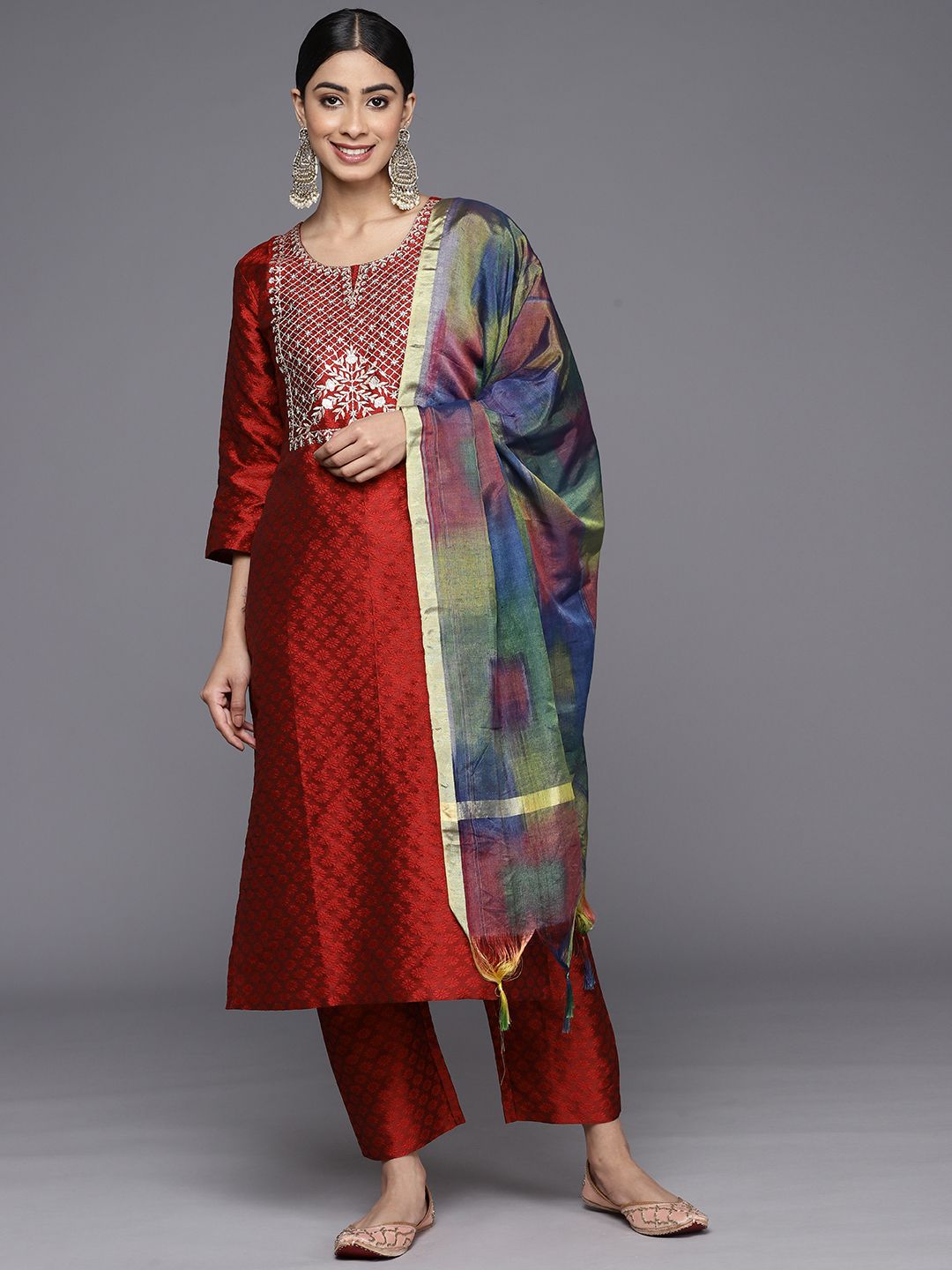 Varanga Yoke Design Regular Thread Work Kurta with Trousers & With Dupatta