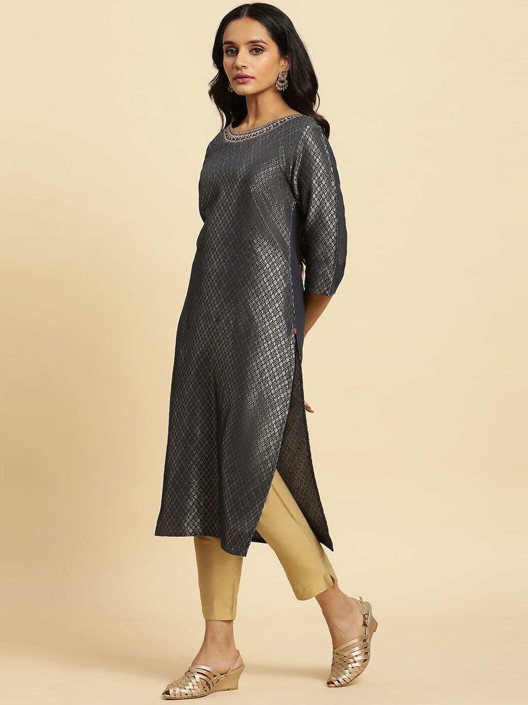 W Ethnic Motifs Woven Design Straight Kurta
