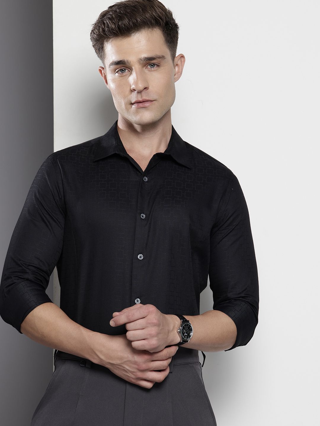 The Indian Garage Co. X Luxe Slim Fit Geometric Self Designed Formal Shirt