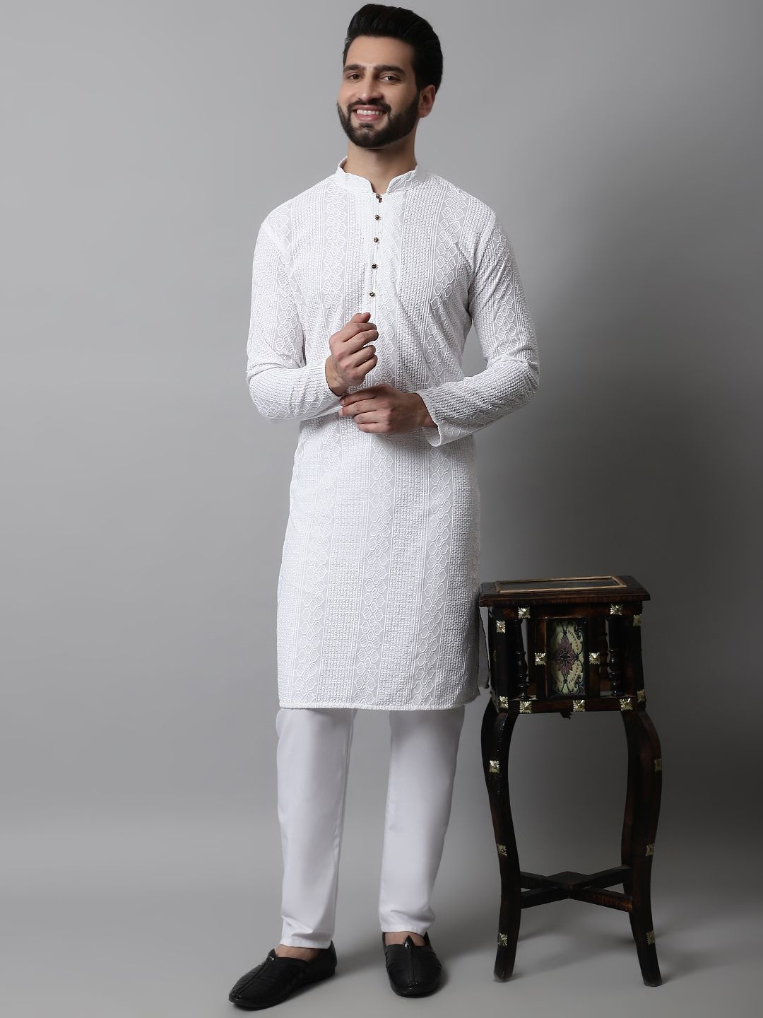 Jompers Men White Embroidered Kurta with Pyjamas