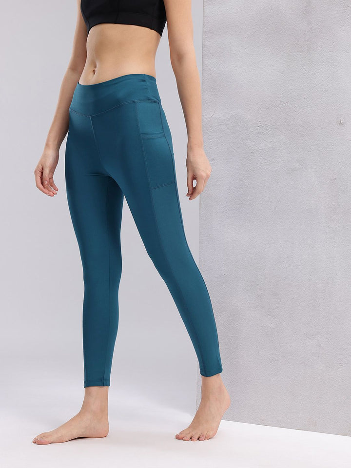 HRX by Hrithik Roshan Women Mid-Rise Rapid-Dry Yoga Tights