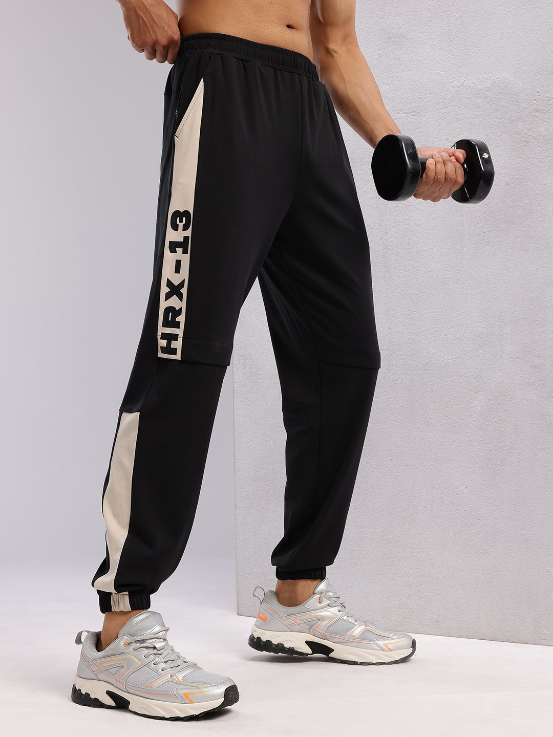 HRX by Hrithik Roshan Men Contrast Panel Rapid-Dry Training Joggers