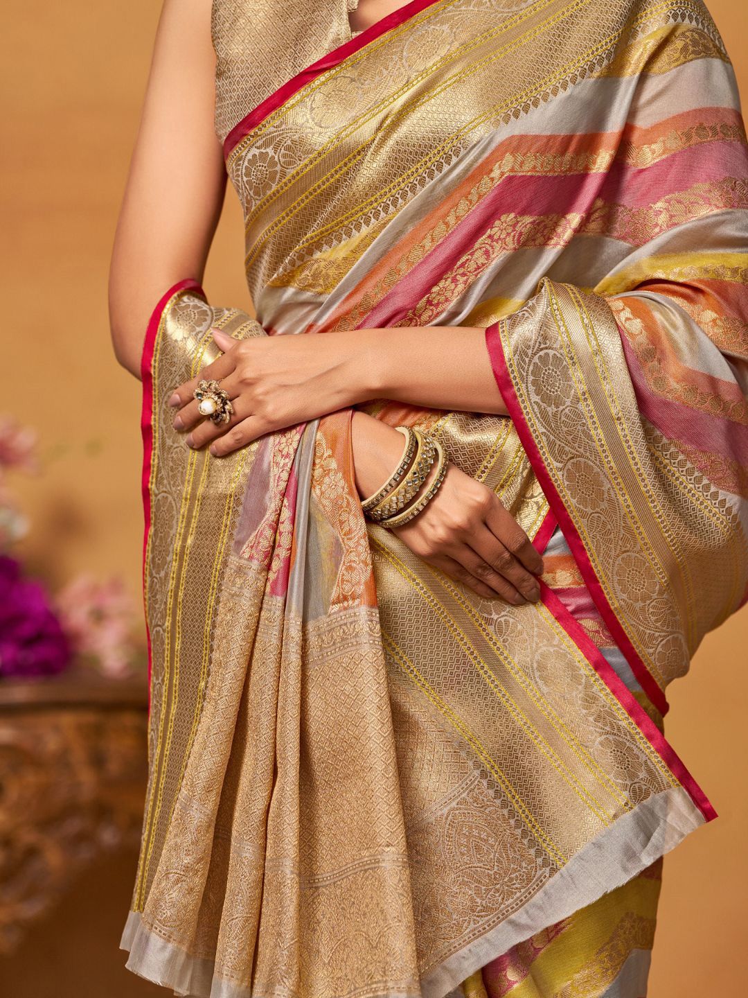 KALINI Women Silk Blend Woven Banarasi Saree With Blouse Piece